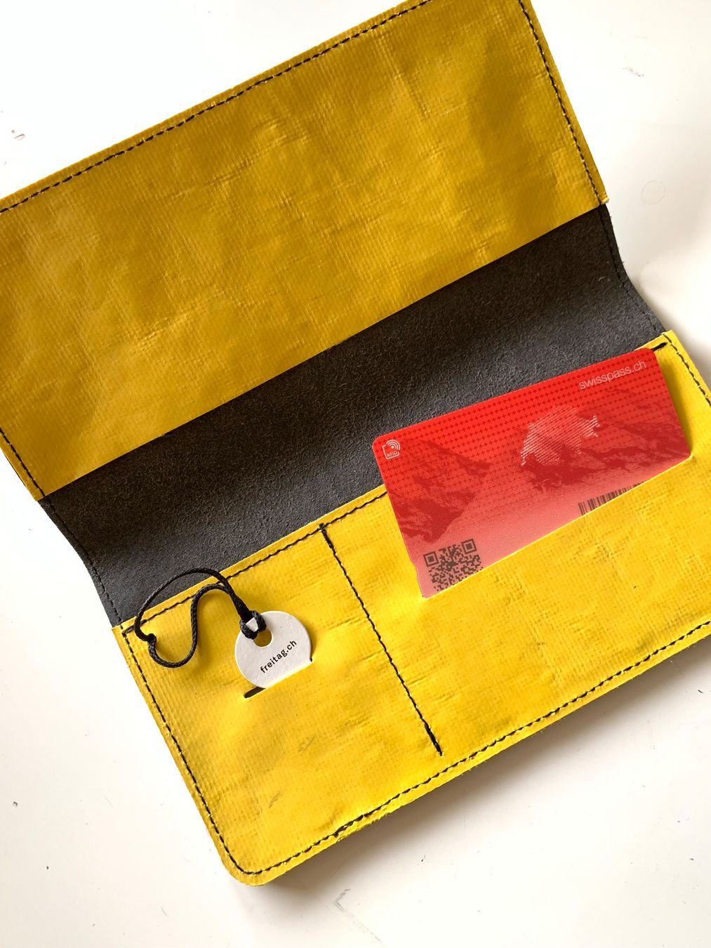 Portafogli: FREITAG Portemonnaie Hülle – Usato da Zürich venduto da dee_75my 4