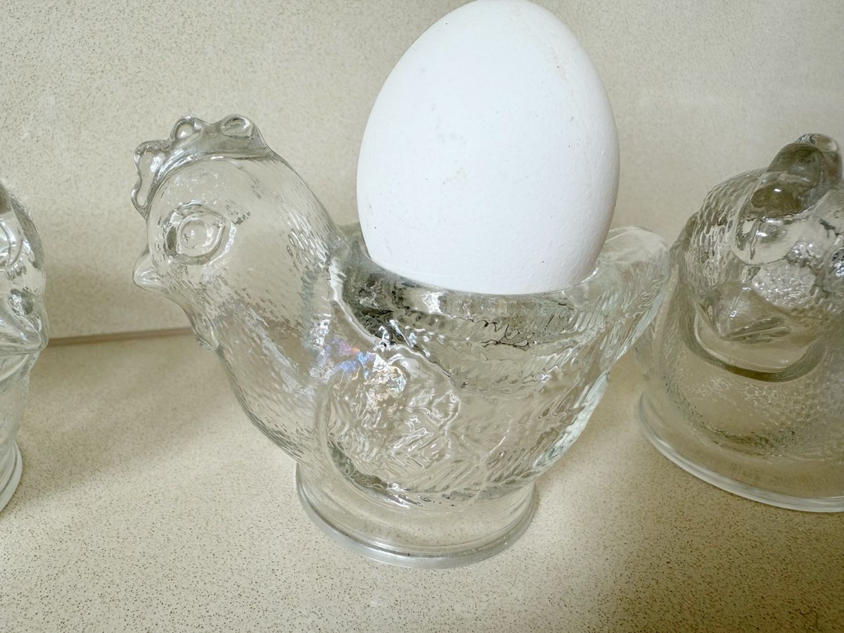Sonstiges Geschirr: Hühner Eierbecher aus Glas, 3 Stück – Gebraucht aus Eggenwil von Lissi82 1