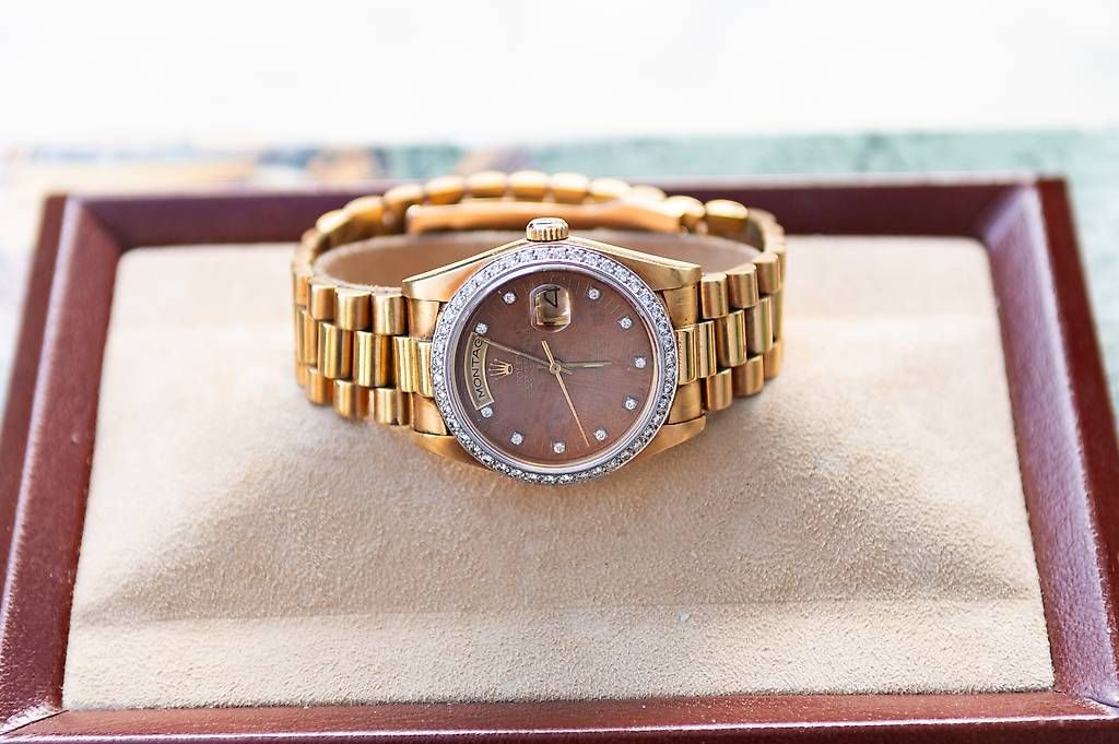 Rolex Orologi: Rolex Day Date President Ref. 18038 Diamond Walnut Dial – Usato da Magden venduto da elolas 3