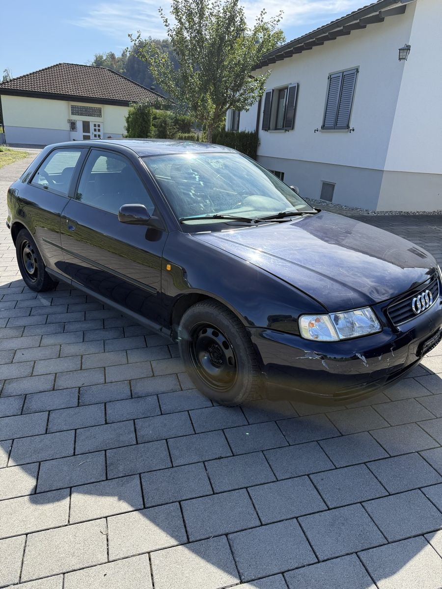 Audi Automobili: Audi A3 1.8 1998 gebraucht – Usato da Oberriet SG venduto da nic_8crr