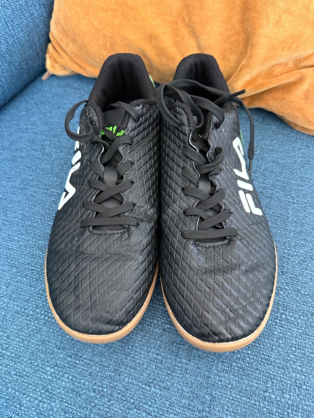 Fila Scarpe da uomo: Hallenturnschuhe FILA Gr. 38 – Usato da Uzwil venduto da justitia8 2