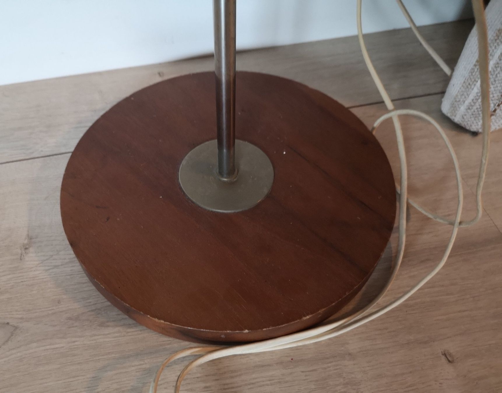 Lampade: Lampadaire Mid-Century Space Age en Teck de Temde – Usato da Conthey venduto da Cathlouz 2