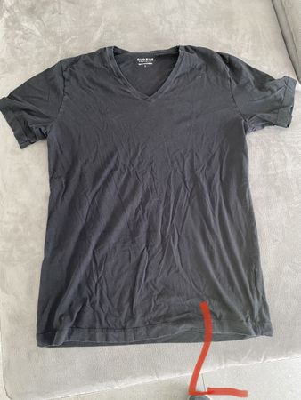 T-shirt noir ou sous-chemise homme globus L