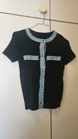 Maglietta nera con bordi jeans tg. XS/S