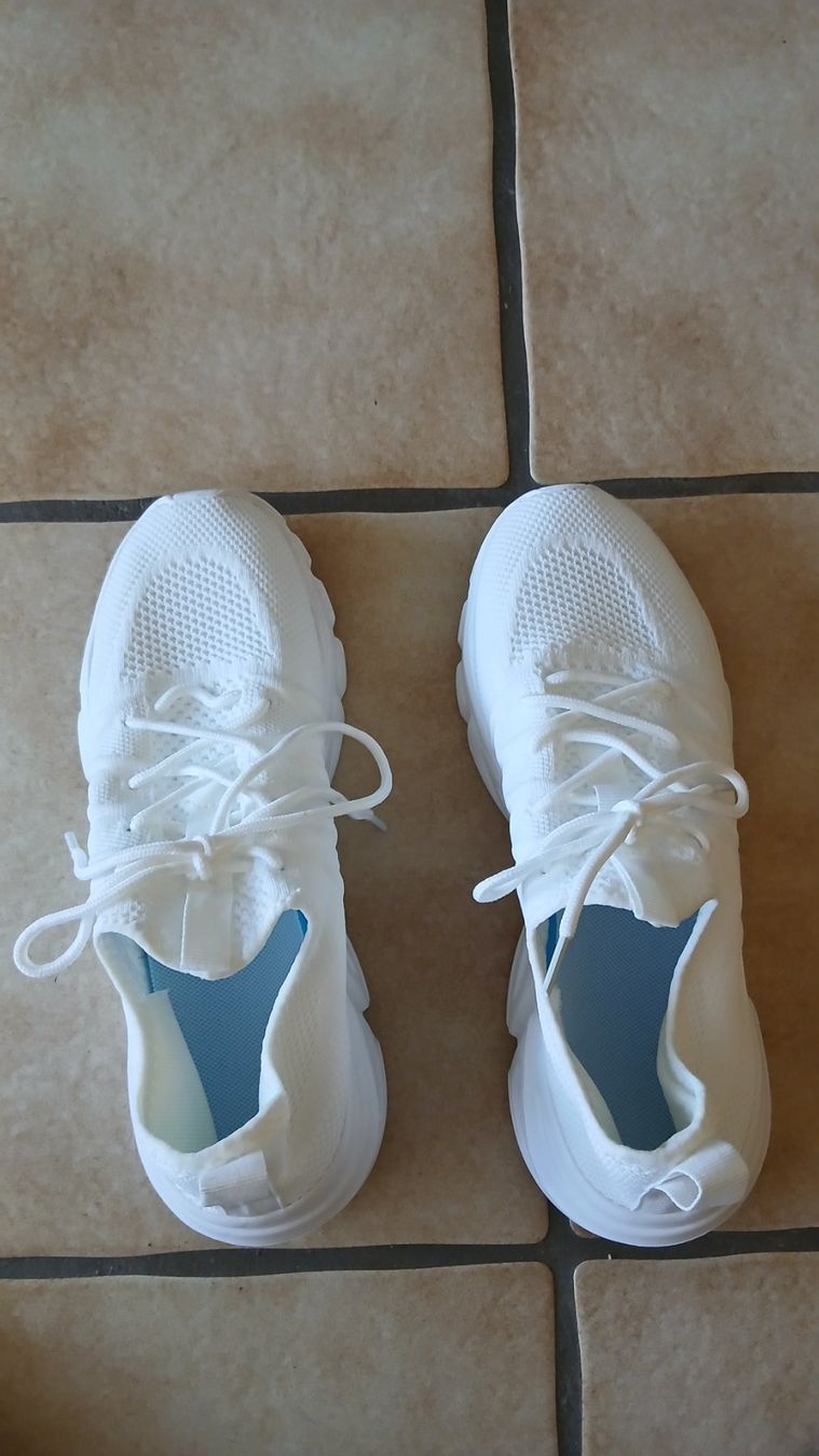 Chaussures femmes: Weisse Sneaker  Gr 42 Neu – Neuf (Voir description) à Glis par Jessylini