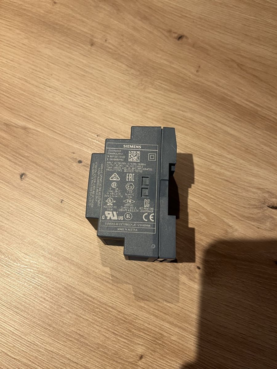 Siemens Elektronikbauteile: Simens Netzgerät Output 24V 1,3A – Gebraucht aus Affoltern BE von 19Sven97 1