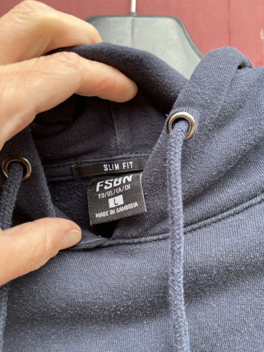 Maglioni & Felpe: Pullover Hoodie Gr. L – Usato da Röschenz venduto da Annakournikova 2