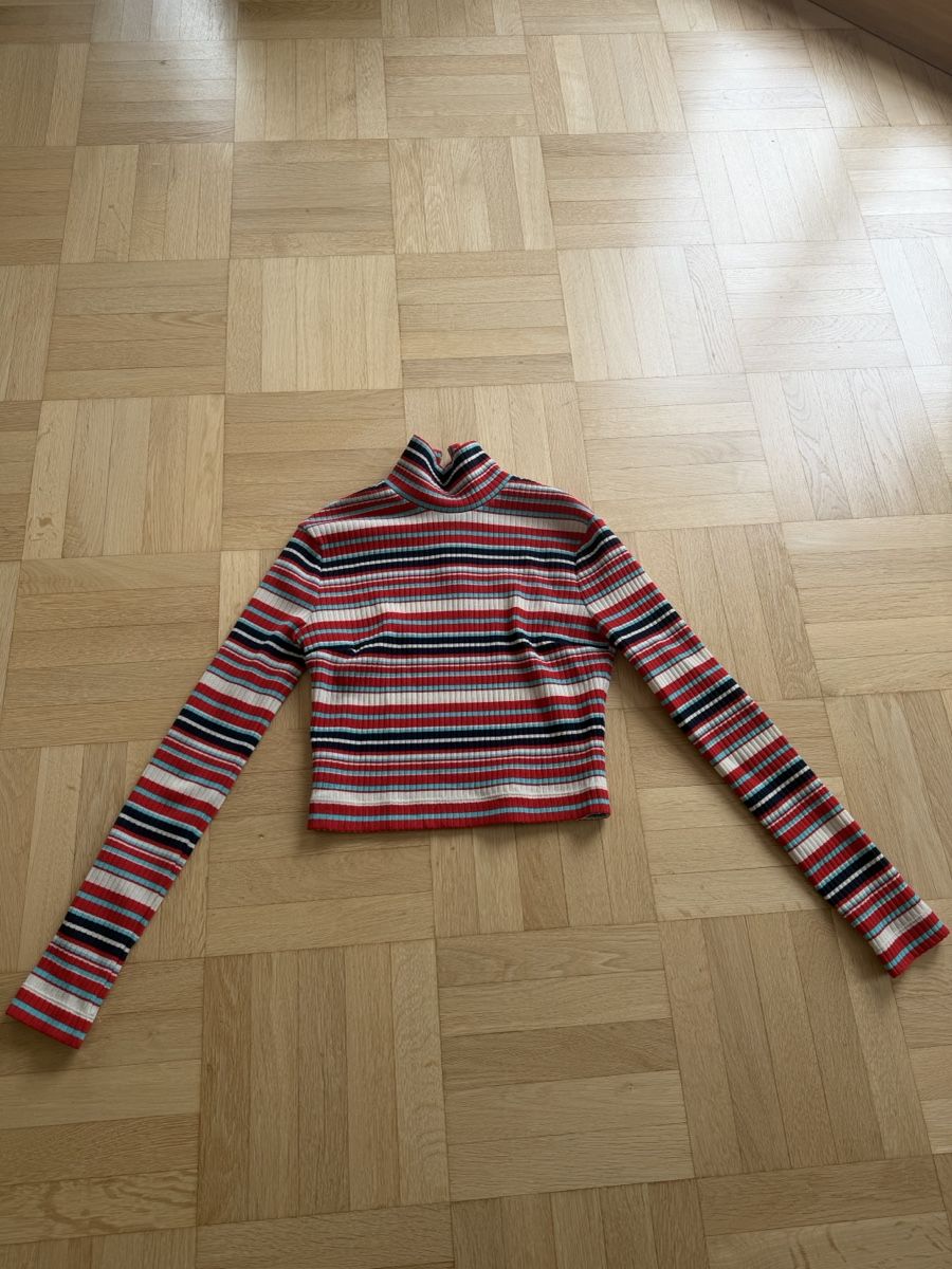 Prada Pulls & Sweat-shirts: Rollkragenpullover kurz PRADA – Neuf (Voir description) à St. Gallen par aenny1234