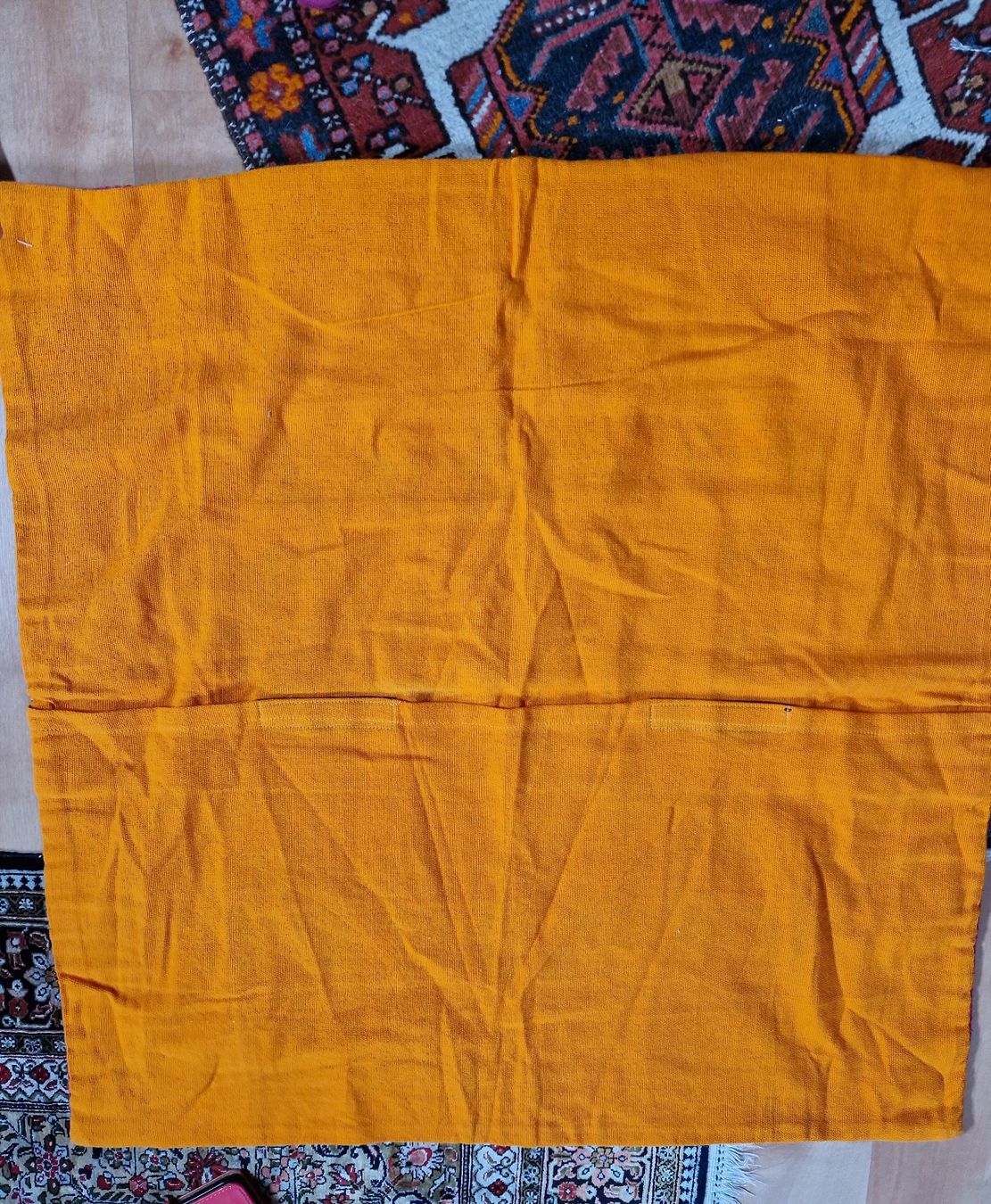 Cuscini: housse grand coussin brodée – Nuovo (secondo la descrizione) da Crassier venduto da steff2000 1