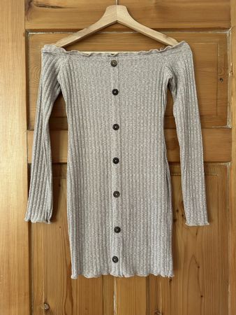 Schulterfreies Langarm Kleid Grösse S ideal für den Herbst