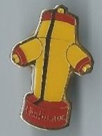 Hürlimann Placchette & Badge: Hürlimann Bier Pin – Usato da Zürich venduto da t24_de