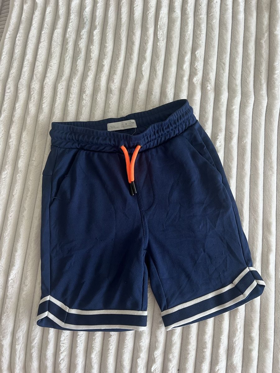 Zara Pantaloni: ZARA SHORTS NAVY GR 128 – Usato da Basel venduto da theo-g77