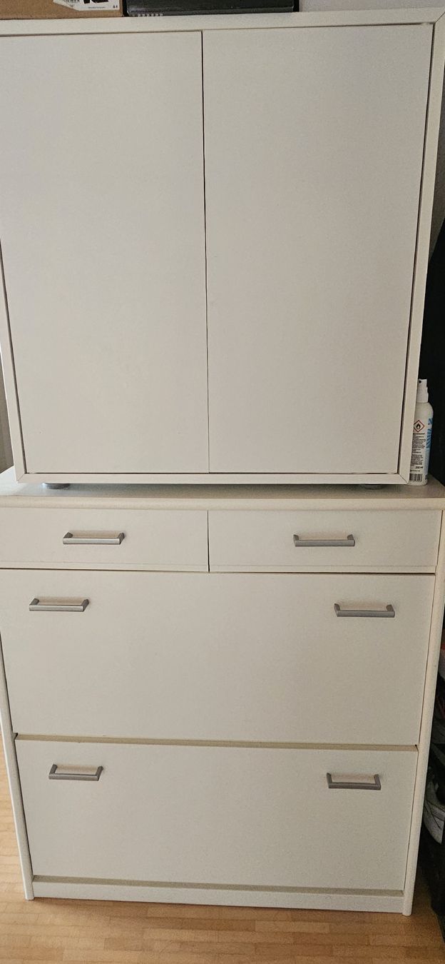 Ikea Armadi: White Shoe Cabinet with Storage - Great Condition! – Usato da Enggistein venduto da onu_7c28 3