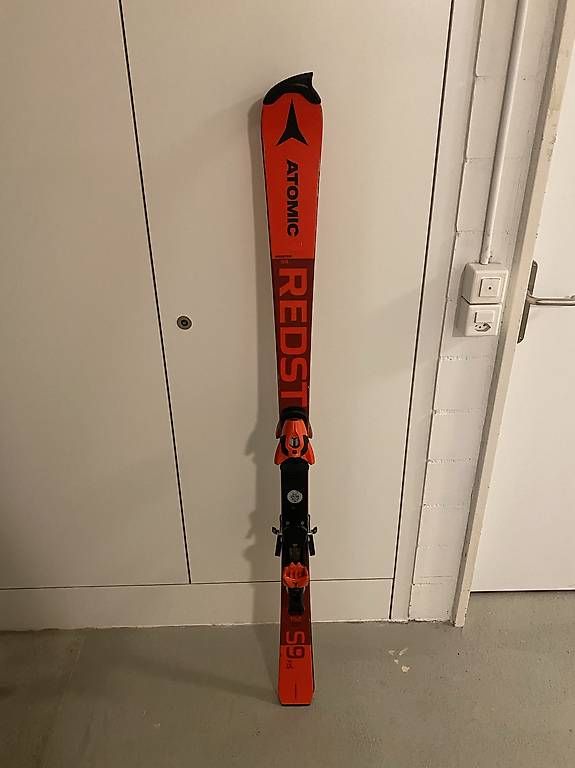 Atomic Skis: Atomic Fis Redster S9 152cm – Gebraucht aus Baar von sim_vl9f