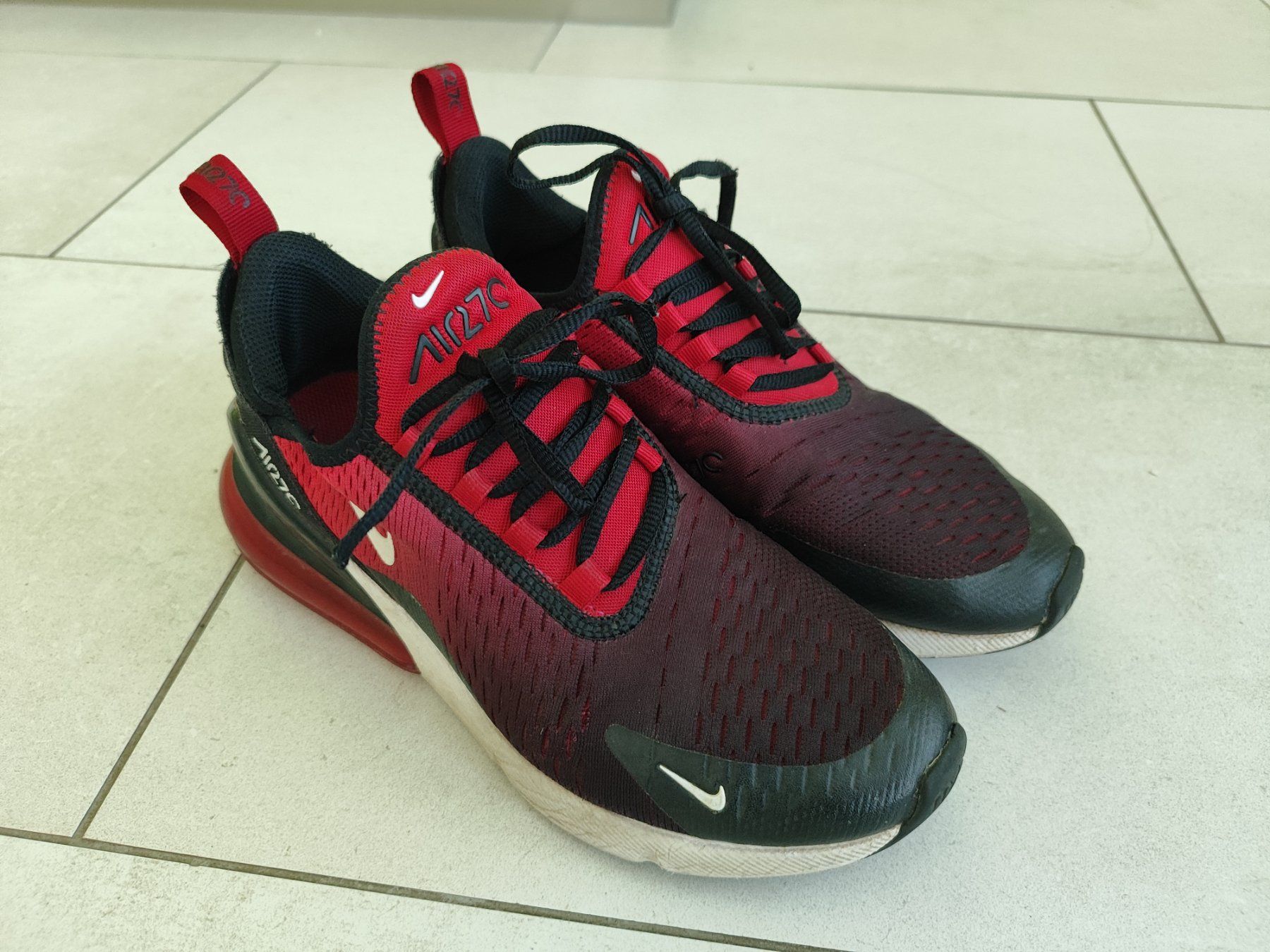 Nike Scarpe da uomo: Turnschuhe Nike Airmax 270 Gr. 38.5 – Usato da Seon venduto da Mandes1 1