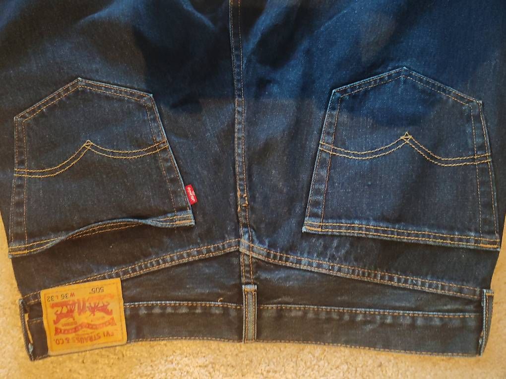 Jeans: Levi strauss & Co. Pants – D'occasion à Luzern par rao_bpv8 2