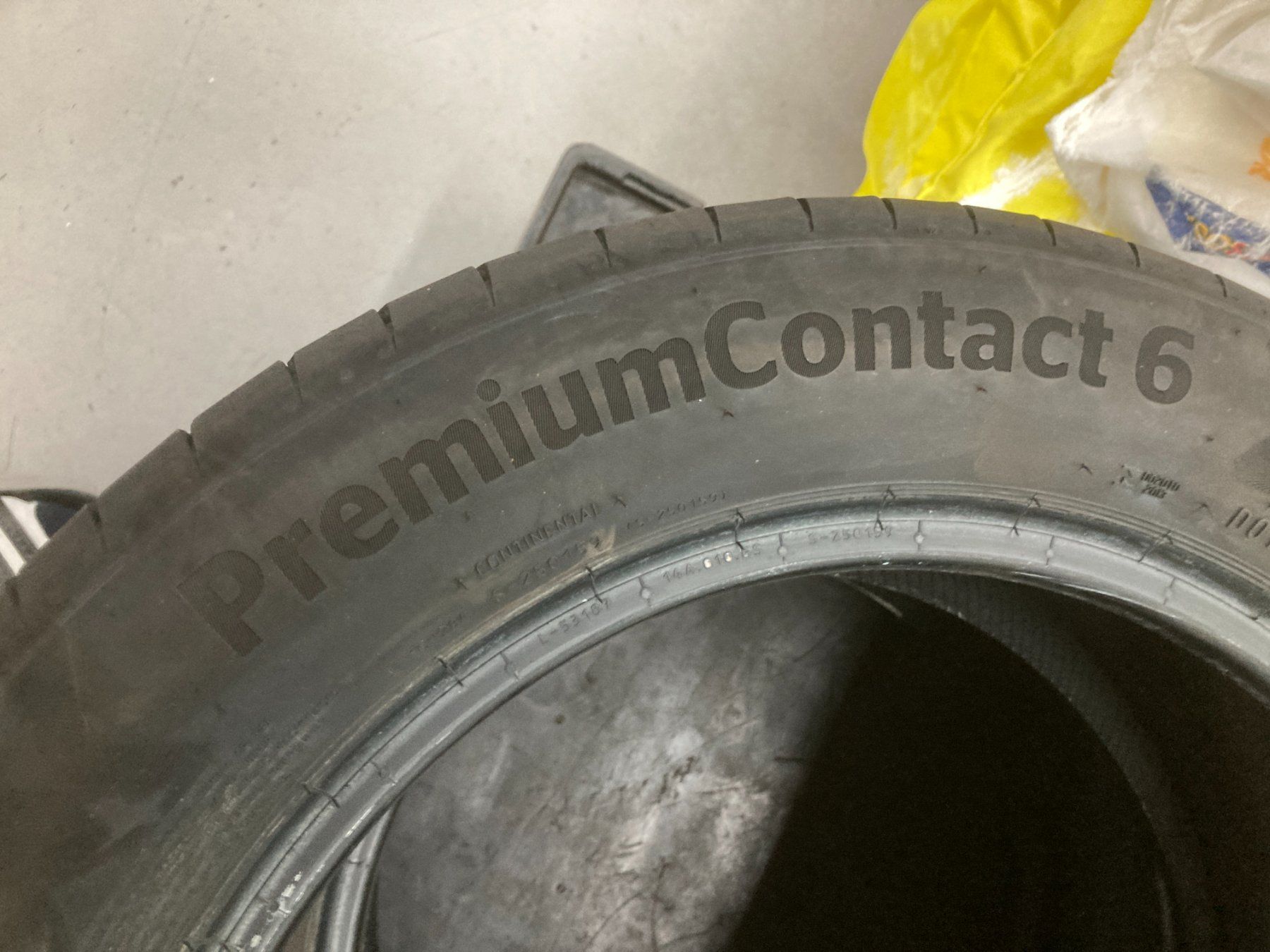 Continental Pneus & Kompletträder: 205/55R16 Sommerpneu Continental – Gebraucht aus Cham von WB2223 3