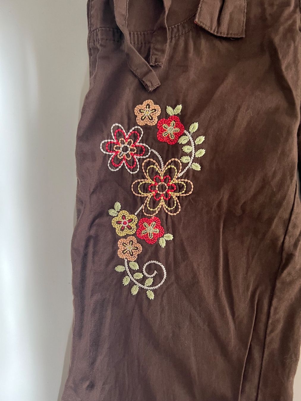 Pantaloni: Sommer Hose, Neuwertig Gr. 104 – Usato da Thun venduto da Siladi 1