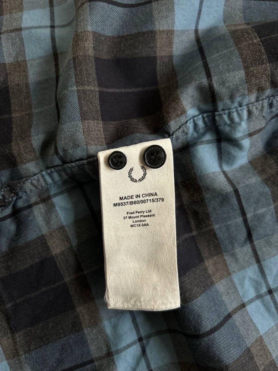 Fred Perry Camicie: Fred Perry Bold Tartan Button-Down Shirt – Nuovo (secondo la descrizione) da Bern venduto da Skandez 4