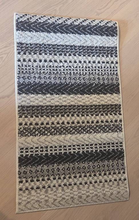 Tappeti: Teppich klein – Usato da Wallisellen venduto da nic_d8fs