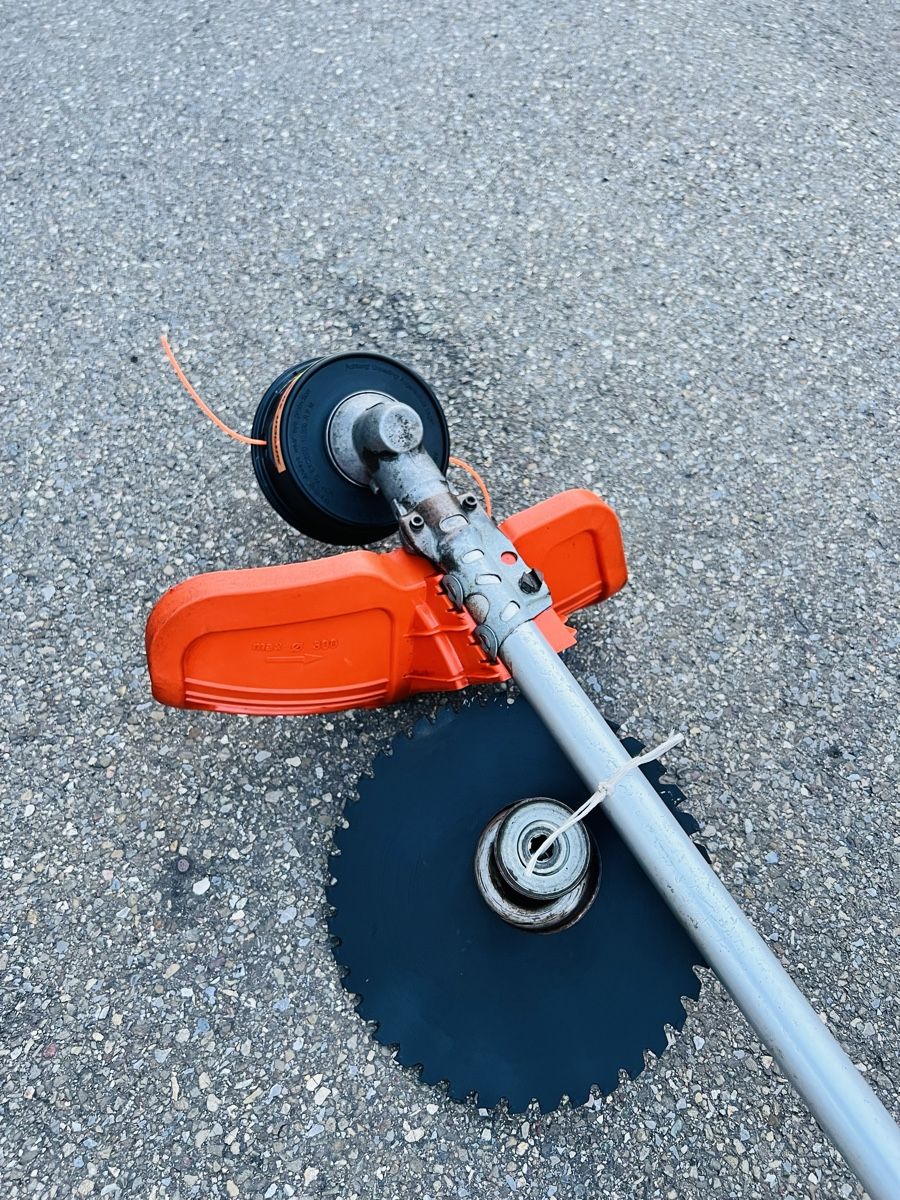 Husqvarna Tutti gli attrezzi: Rasentrimmer Husqvarna 345 R – Usato da Urdorf venduto da Faz_19 9
