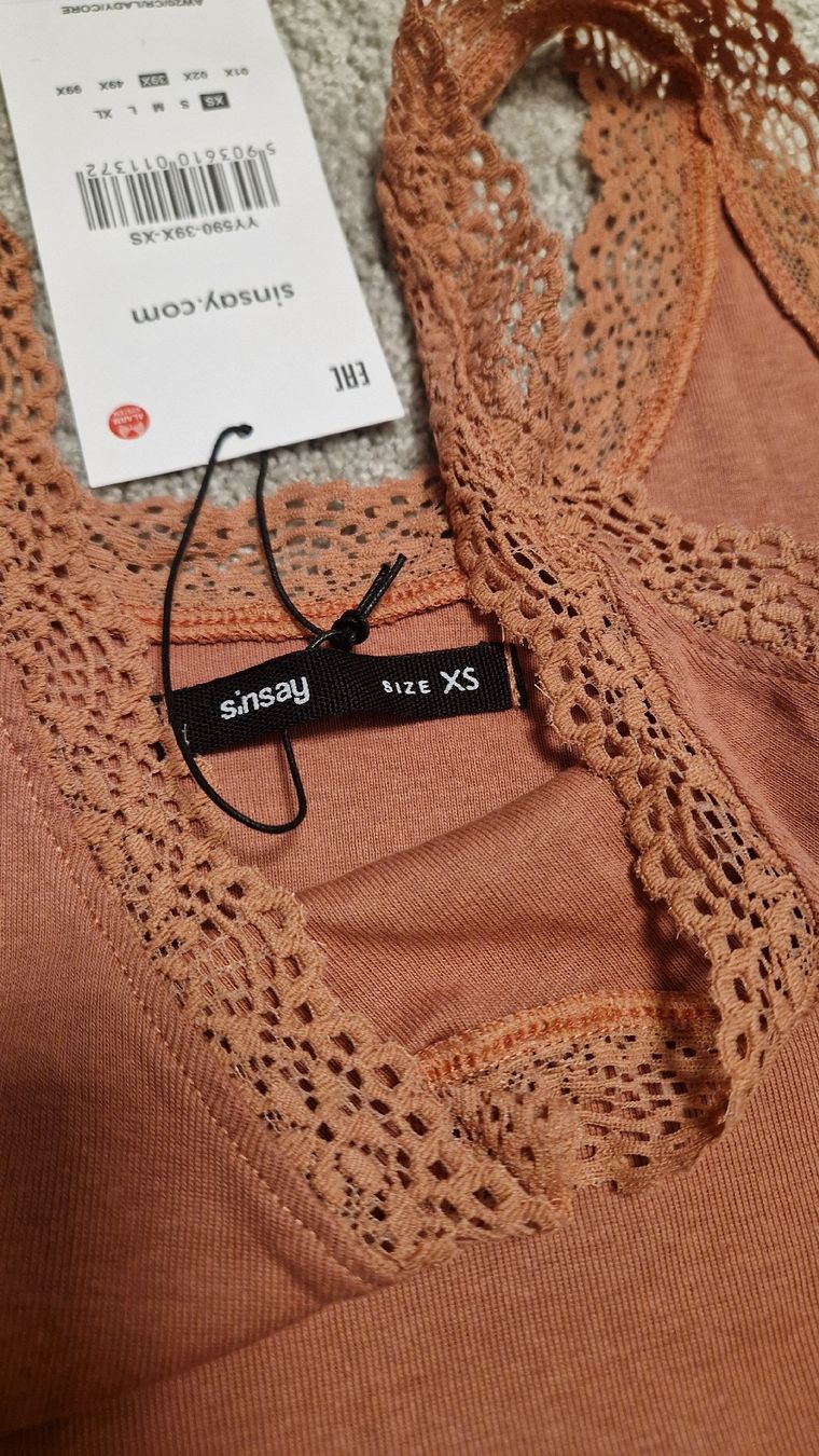 T-shirt: T-Shirt mit Spitze – Nuovo e nell'imballaggio originale da Zug venduto da opo_cy5d 3