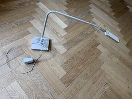Moderne Schreibtischlampe mit flexiblem Arm, Top Zustand
