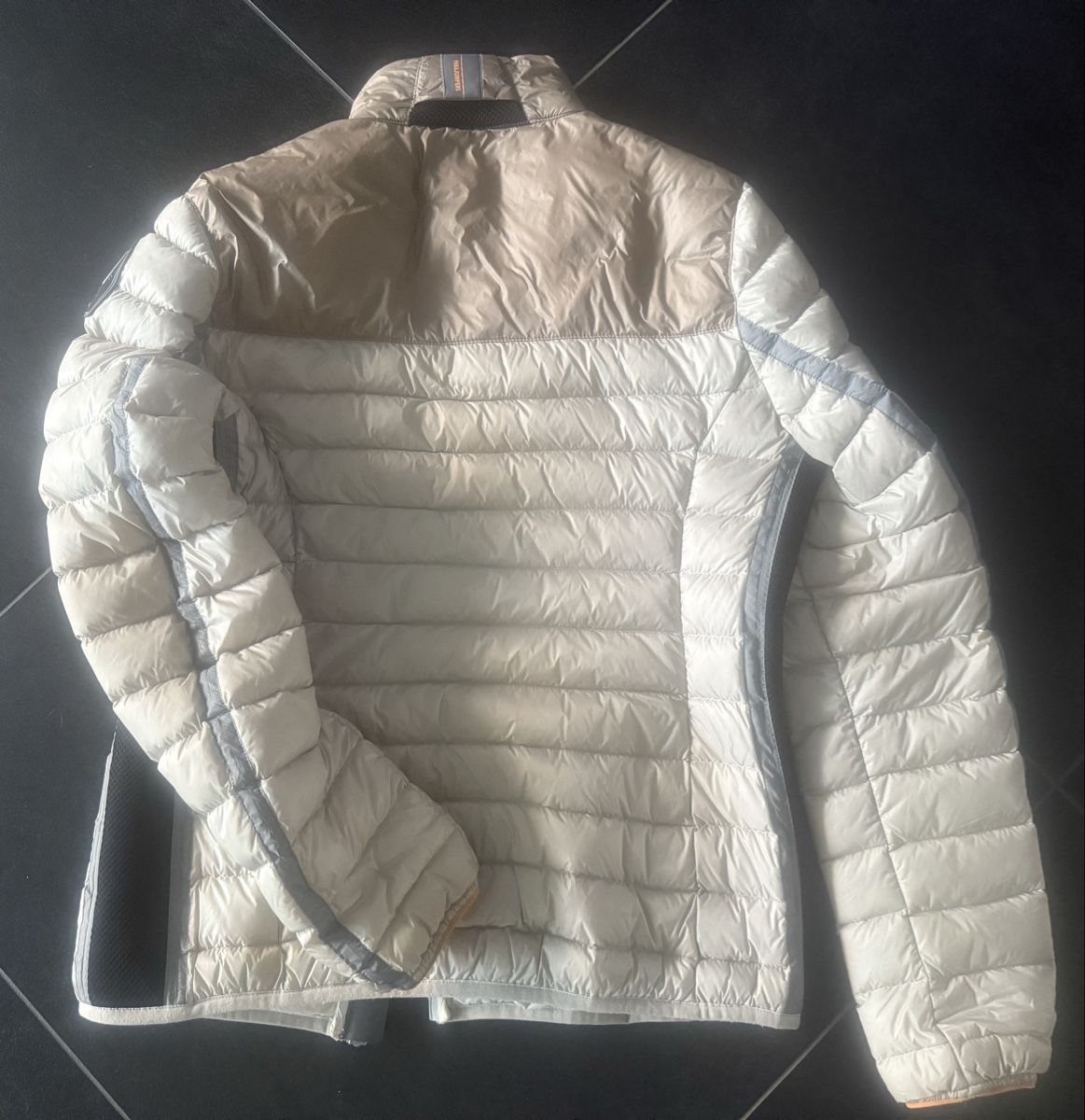 Parajumpers Jacken: Parajumpers Daunenjacke, Beige, Gr. M – Gebraucht aus Bilten von and_6hjn 1