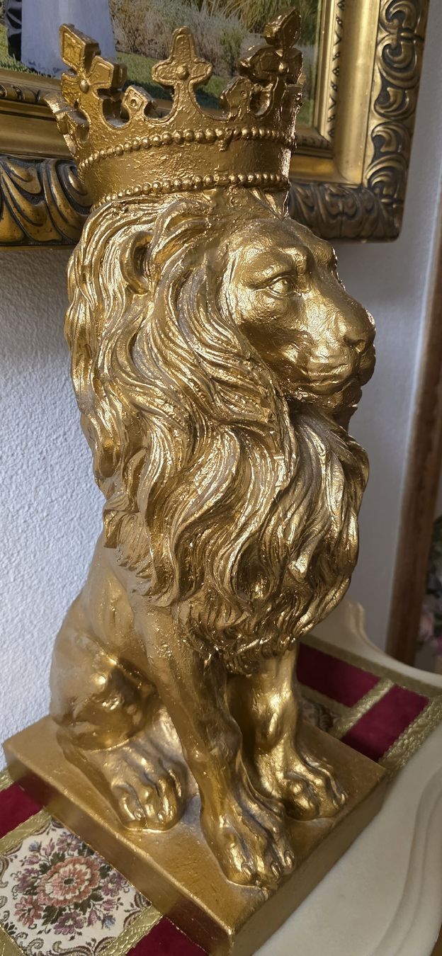 Tutte le decorazioni: Goldener Deko Löwe mit Krone – Usato da Kaufdorf venduto da Nati-Nati 1