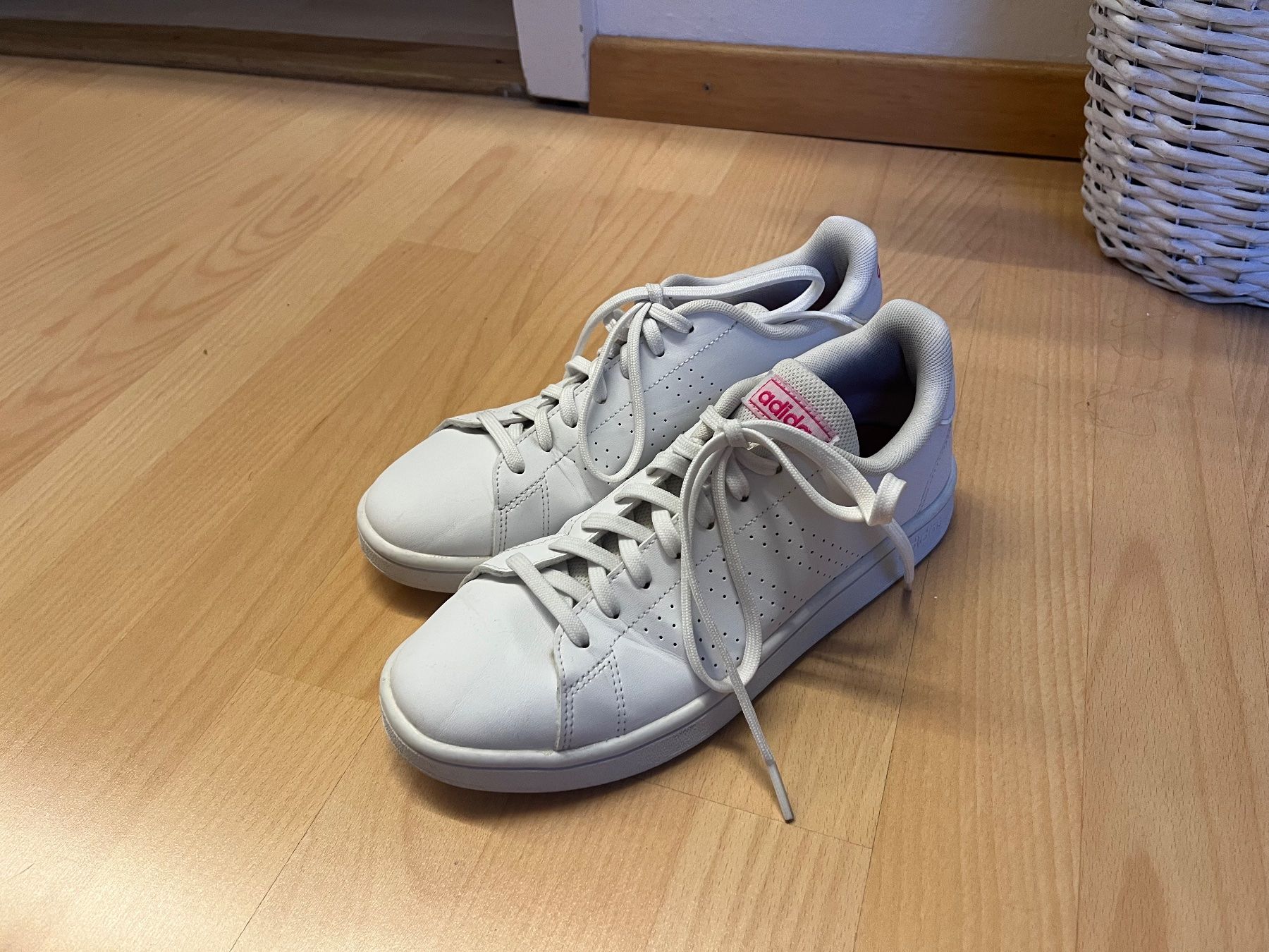 Damenschuhe: Sneaker Adidas, Grösse 39, getragen – Gebraucht aus Heerbrugg von R.St27 2