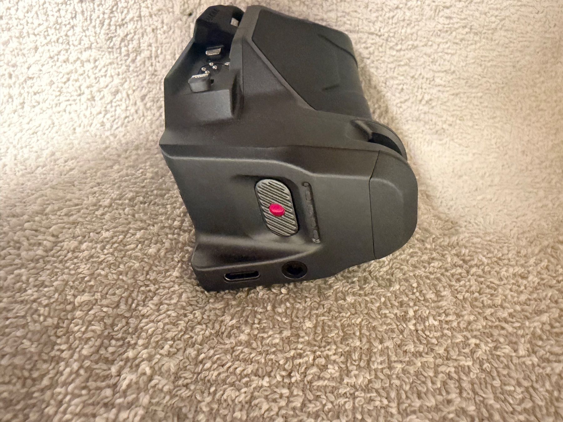 Coques & Protection écran: Tilta Khronos Set iPhone 15 Pro Max Space Gray, sehr gut – D'occasion à Biberist par MDelfini13 8