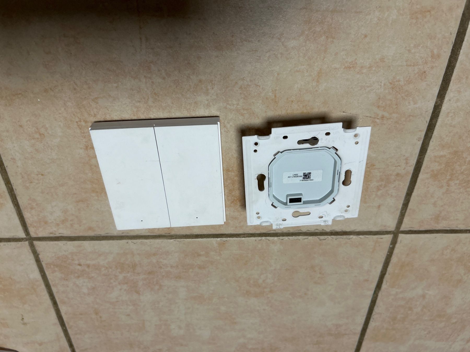 Aqara Schalter: Aqara Smart Wall Switch With Neutral, Double rocker (Zigbee) – Gebraucht aus Peseux von keef10