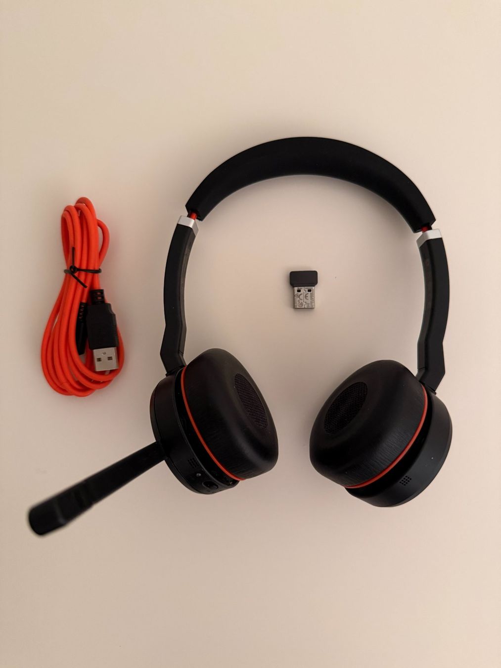 Jabra Cuffie: Jabra Evolve 75 UC Bluetooth Headset inkl. 2 Dockingstations – Usato da Zürich venduto da Giolli 2
