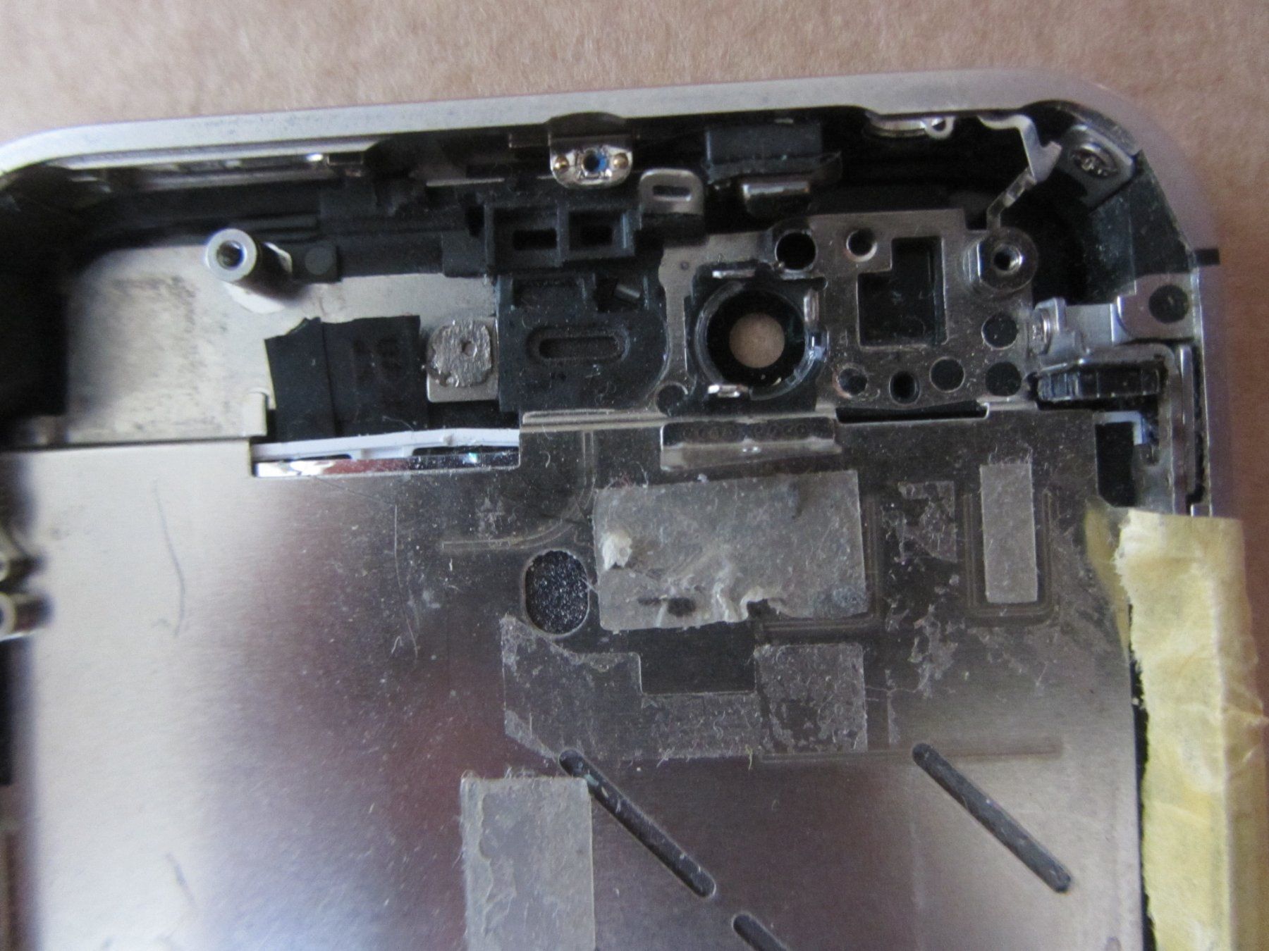 Monitore: I Phone 4S Display mit Ramen – Defekt aus Malters von moc_z8d9 3