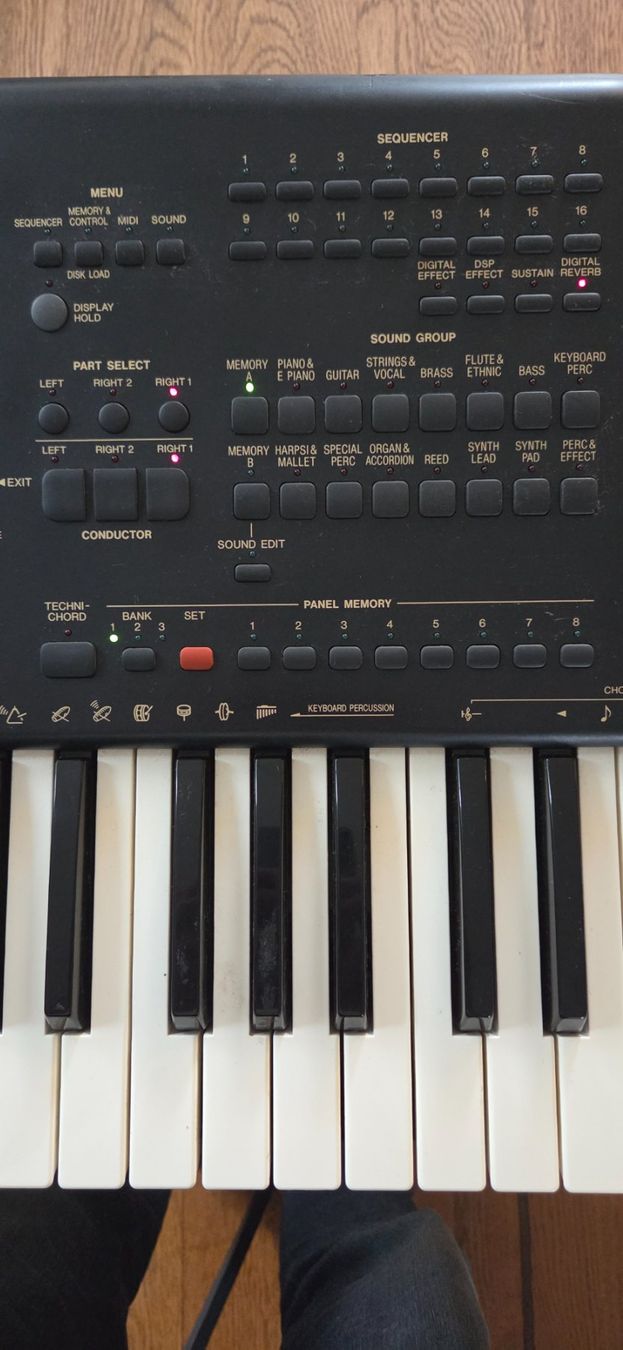Technics Strumenti musicali: Technics KN 2000 PCM Keyboard gebrauchter Zustand – Usato da Kloten venduto da Jaunin 5