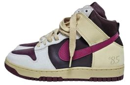 Nike Dunk High 1985 T38 – neufs avec boîte