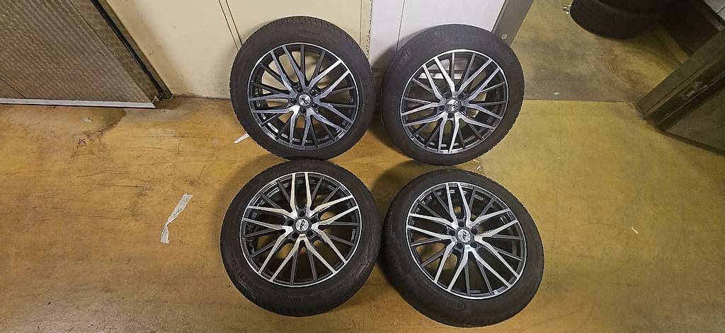 Continental Pneumatici & Ruote complete: Winterradsatz Audi SQ5/Q5 – Usato da Mels venduto da Gipfel22