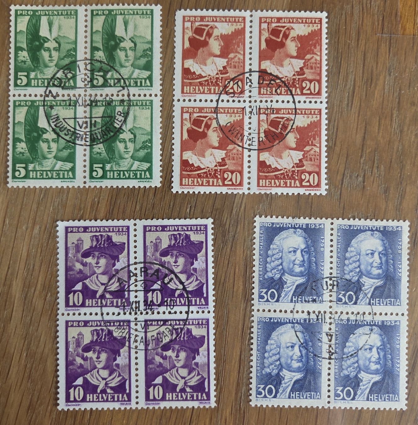 Tous les timbres: Briefmarken Pro Juv. Blöcke von 1943 – D'occasion à Stans par Ducati16 1