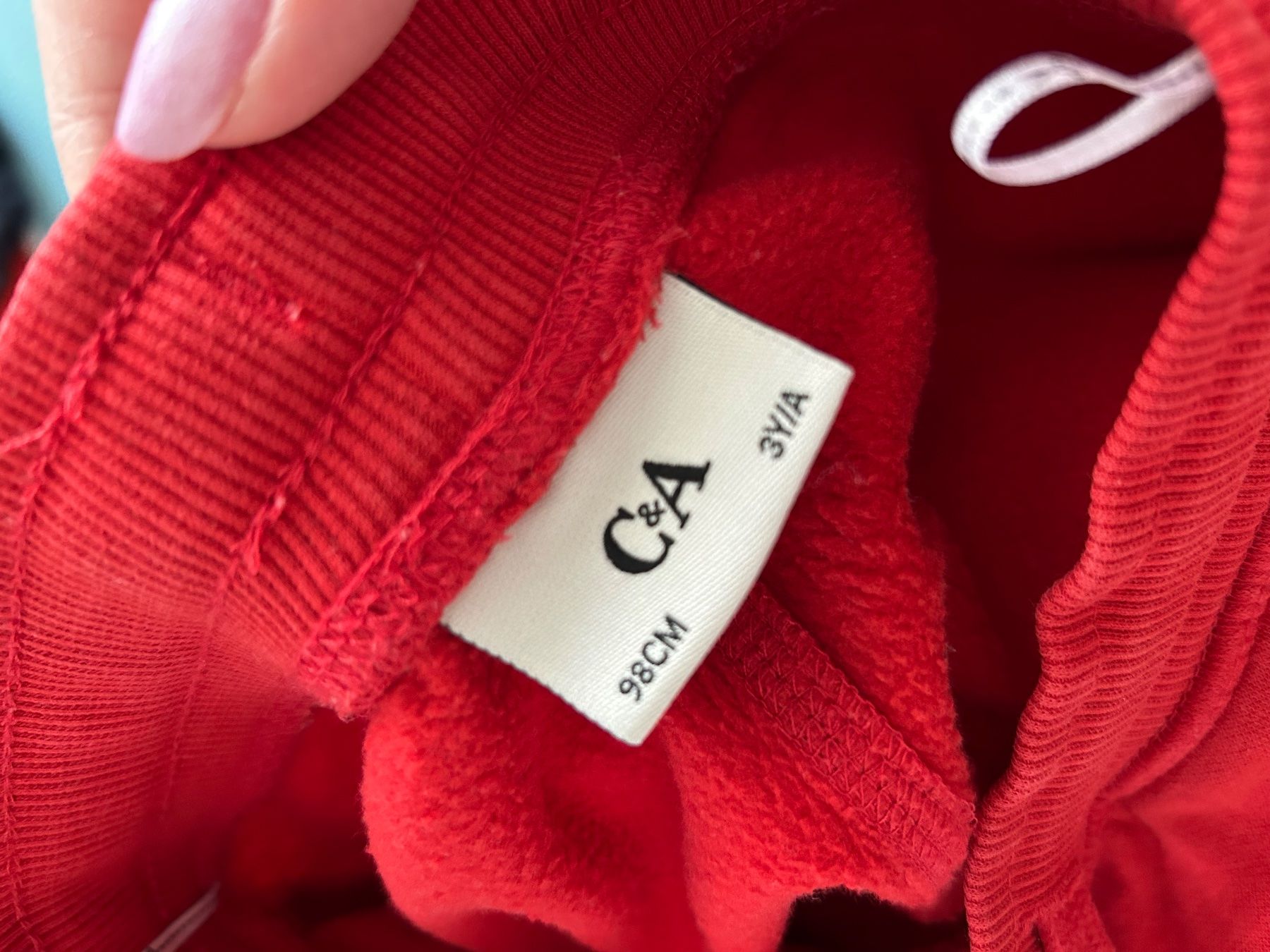 Kleiderpakete & -sets: 4 Trainerhosen Grösse 98-110 – Gebraucht aus Zürich von Evo-9 5