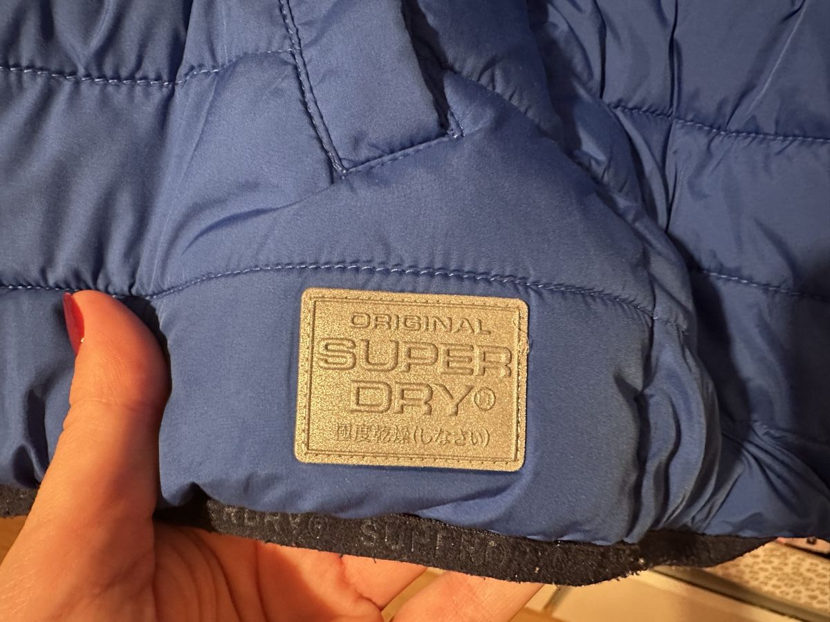 Superdry Vestes: Jacke Kinder – D'occasion à Hinwil par BMW-M-E60 2