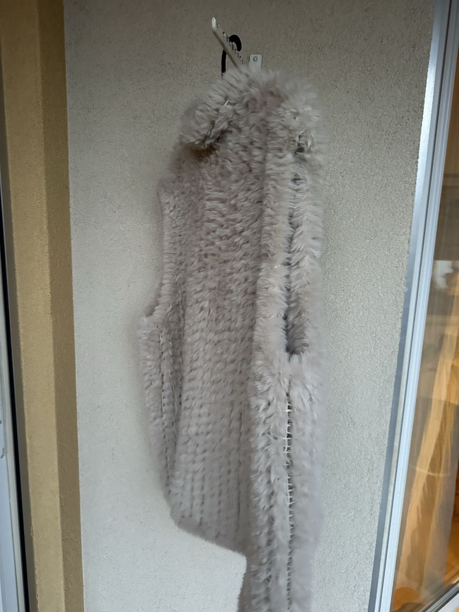 Gilet & Giacche senza maniche: Faux-fur gilet – Usato da Lugano venduto da GGcloset 4