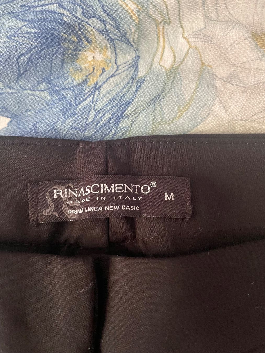 Hosen: Damenhose,schwarz Gr. M,neu – Neu (gemäss Beschreibung) aus Hünibach von Falken83 1