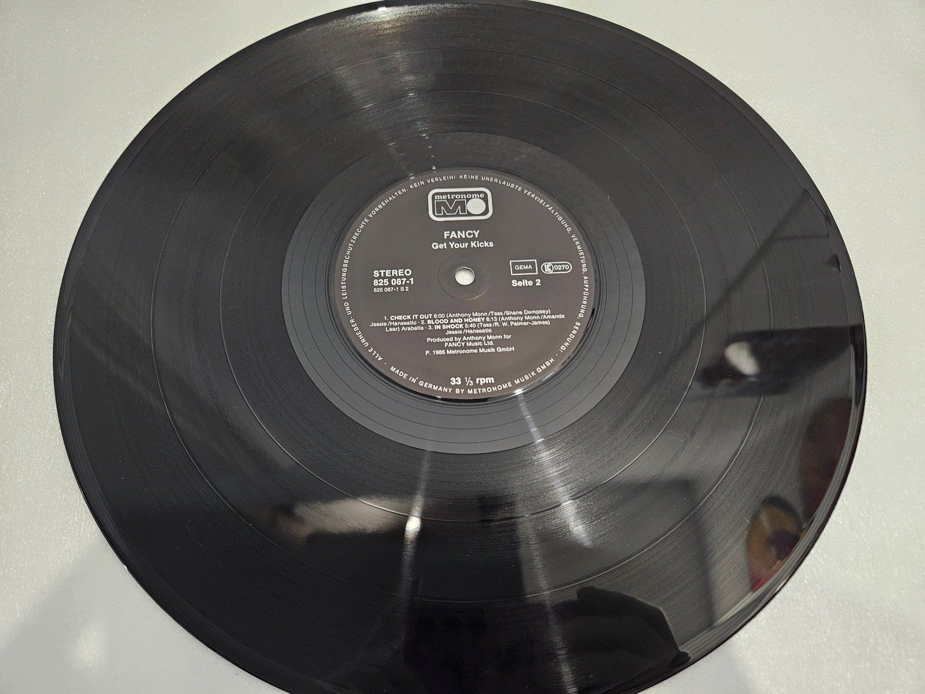 Dischi in vinile: Fancy – Get Your Kicks ( LP, Electronic ) – Usato da Uster venduto da Vinyl-Leidenschaft 5