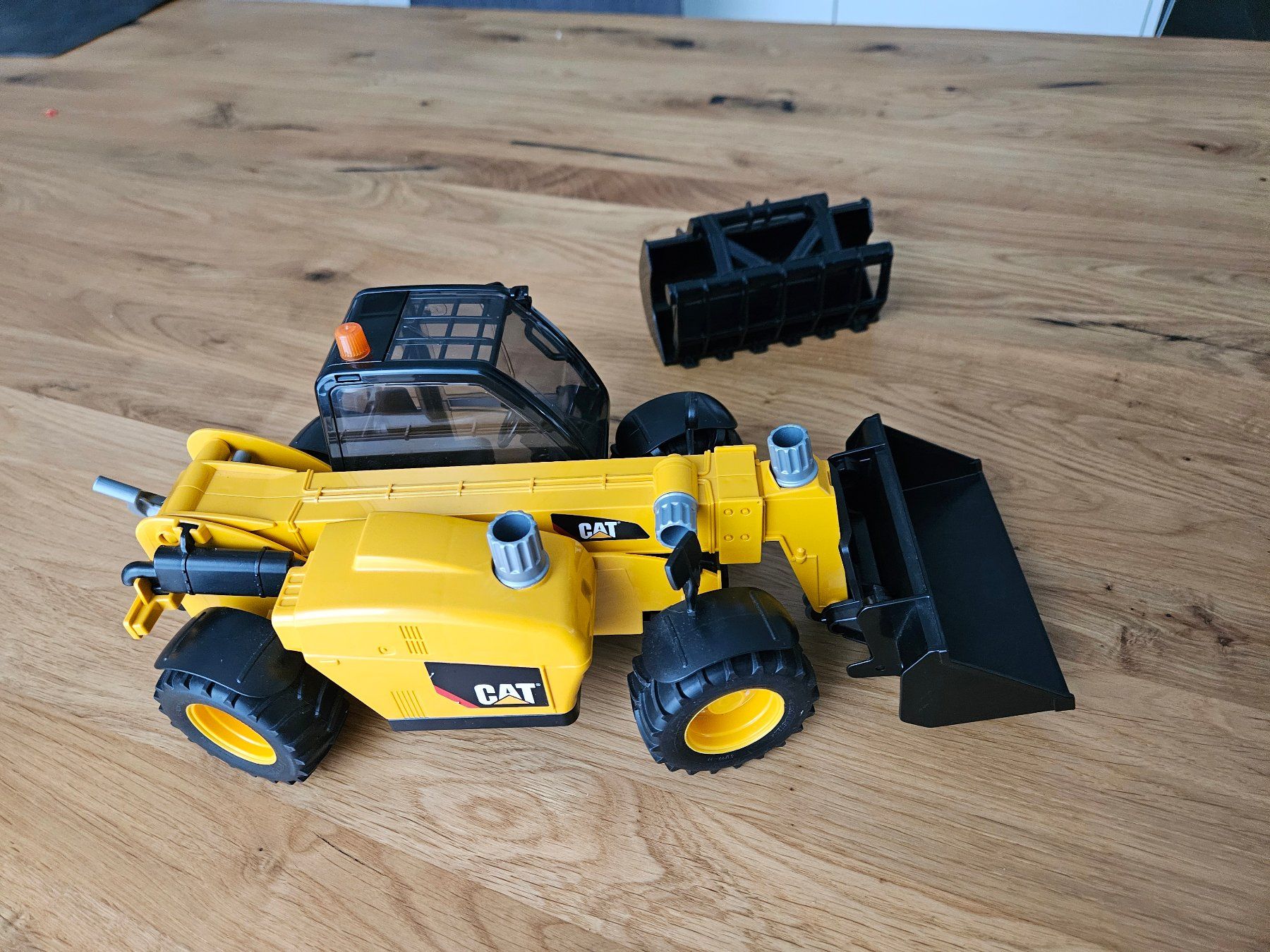 Bruder Giocattoli: Bruder Teleskoplader Caterpillar – Usato da Goldach venduto da Koland2 1