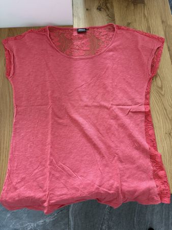 ONLY T-Shirt, Grösse M, Spitzen-Details Rücken,Korall-Rosa