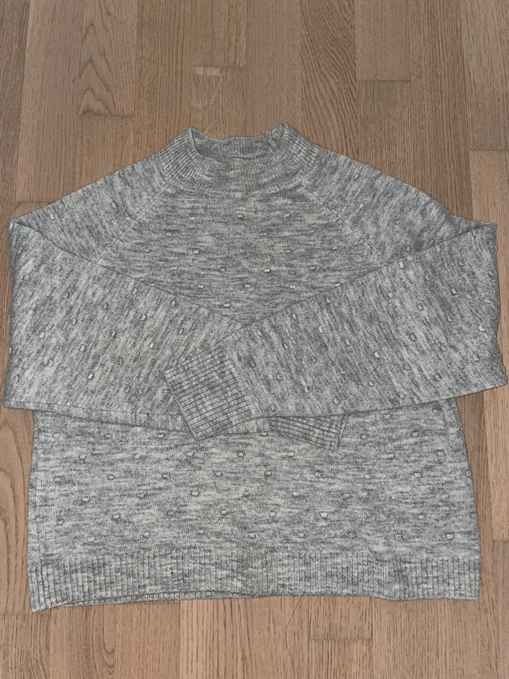 Mango Pullover & Sweatshirts: Pull - Mango – Neu (gemäss Beschreibung) aus La Chaux-de-Fonds von 19_po