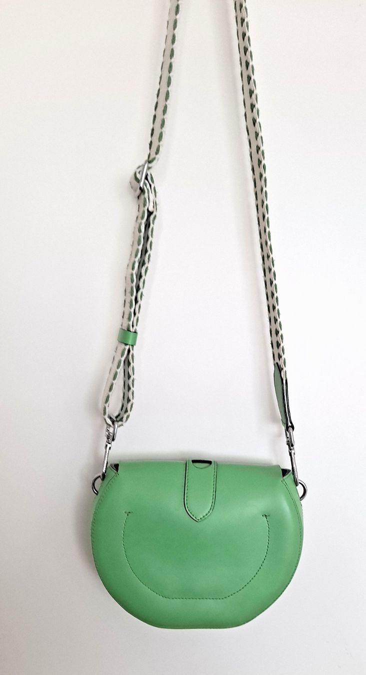 Coccinelle Borse da donna: Coccinelle carousel mini Leder Crossbody – Usato da Liestal venduto da Mas-Y-Mas 3