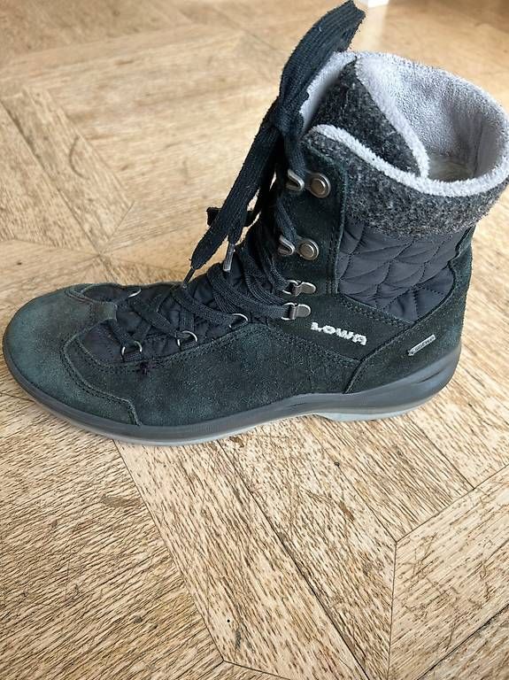 Scarpe per ragazzi: Lowa Winterschuhe – Usato da Zürich venduto da Kascha.B. 2