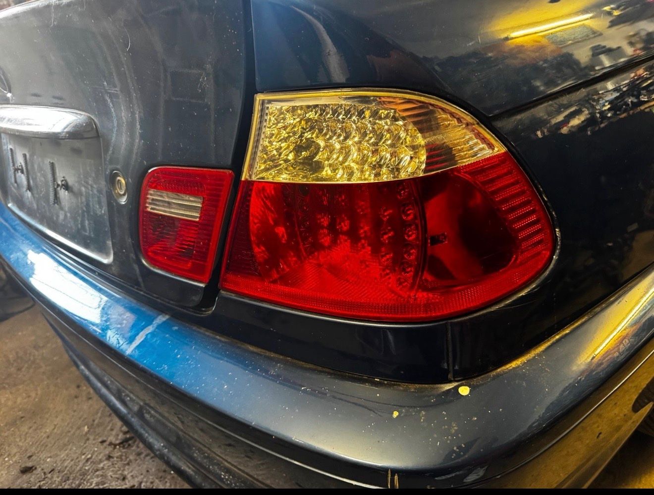 BMW Tutti pezzi di ricambio auto: BMW 3er E46 LED Heckleuchten – Usato da Bilten venduto da CurdinGab 2