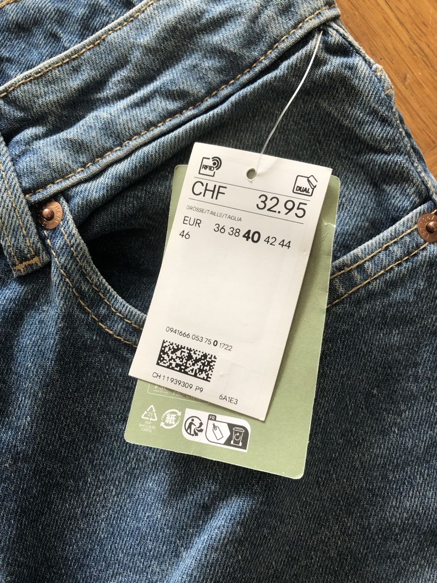Jeans: Jeans Größe 40 neu – Nuovo (secondo la descrizione) da Adliswil venduto da rossoelmare 2